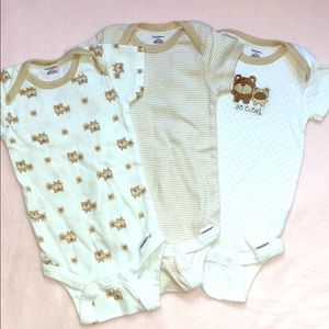 Gerber short sleeve onesie set